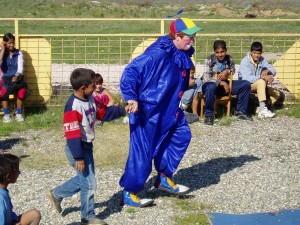 Masjolie and young volunteer