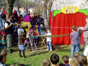 Conk performing the Tightrope entree