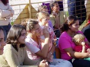 Audience near the Albanian border